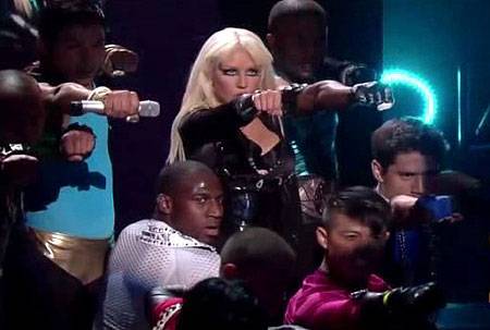  Christina Aguilera - Keeps Gettin Better 